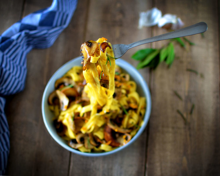 Tagliatelles aux champignons et clémentines